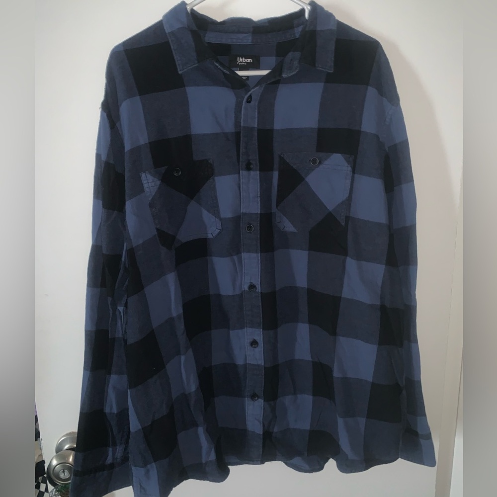 Men’s Black and Blue Flannel